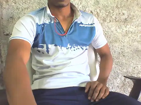 Snapshot of vicky0805 chatting on 12/09/24, 04:12 vicky0805 online show from 12/09/24, 04:12