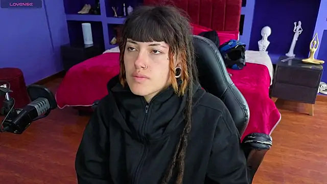  sharlotte777 online show from 09/18/25, 02:08