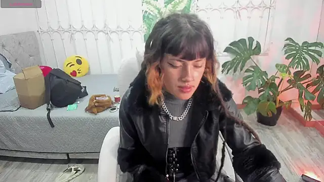  sharlotte777 online show from 12/02/25, 02:01