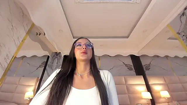 Princess Violett online show from 10/30/25, 02:40