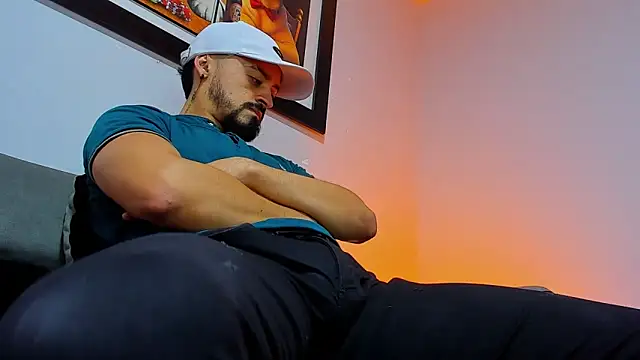 MAXIMUS MASTE3 online show from 10/26/25, 08:15