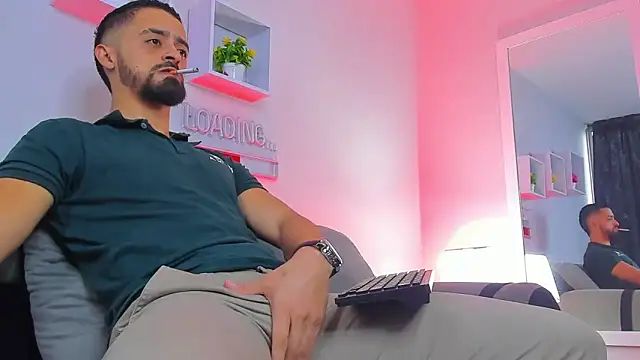 Snapshot of MAXIMUS_MASTE3 chatting on 02/21/26, 08:54 MAXIMUS MASTE3 online show from 02/21/26, 08:54