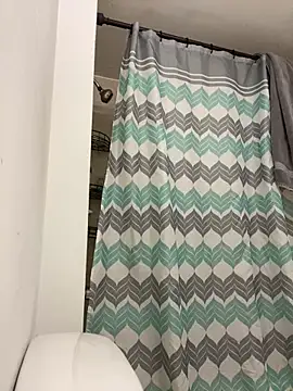 islandvybee55 online show from 12/14/24, 10:34