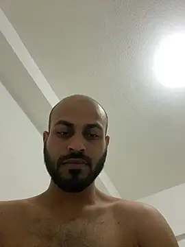 islandvybee55 online show from 12/30/24, 01:37