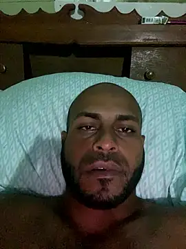 Snapshot of islandvybee55 chatting on 01/09/26, 02:36 islandvybee55 online show from 01/09/26, 02:36