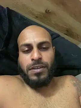 Snapshot of islandvybee55 chatting on 03/08/26, 06:34 islandvybee55 online show from 03/08/26, 06:34