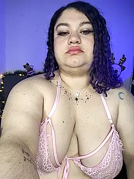 Snapshot of lunitaa0 chatting on 11/15/25, 09:00 lunitaa0 online show from 11/15/25, 09:00