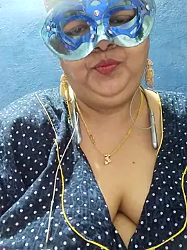 tamilthanushri online show from 02/21/25, 03:45