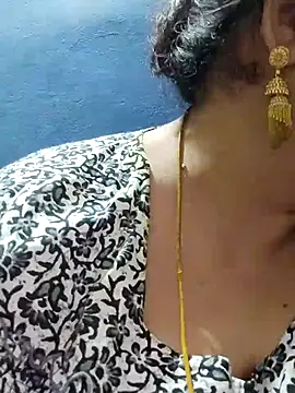 tamilthanushri online show from 03/02/25, 04:17