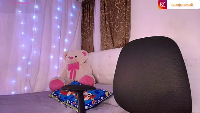 ivonjoness online show from 05/08/26, 03:45