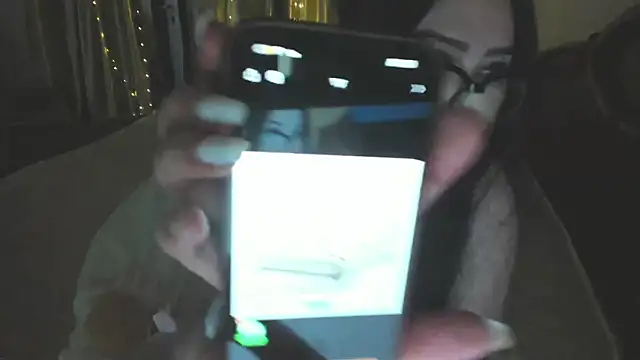 Snapshot of cutie_sakura chatting on 12/26/24, 09:47 cutie sakura online show from 12/26/24, 09:47