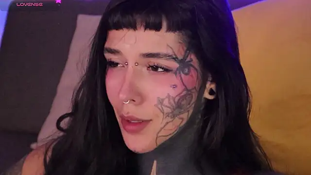 Snapshot of FairyFlexxxx chatting on 02/01/26, 02:10 FairyFlexxxx online show from 02/01/26, 02:10