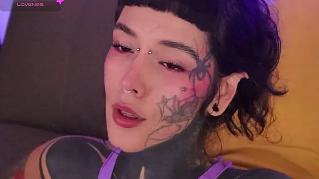 Snapshot of FairyFlexxxx chatting on 02/04/26, 08:36 FairyFlexxxx online show from 02/04/26, 08:36