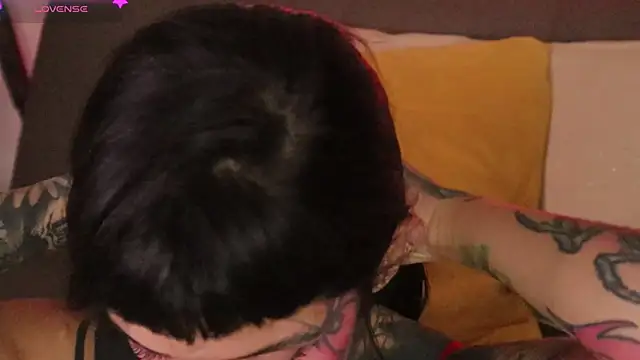 Snapshot of FairyFlexxxx chatting on 03/06/26, 01:57 FairyFlexxxx online show from 03/06/26, 01:57