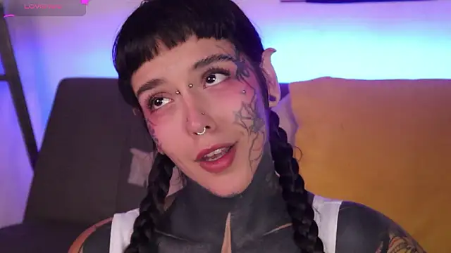 Snapshot of FairyFlexxxx chatting on 03/22/26, 11:41 FairyFlexxxx online show from 03/22/26, 11:41