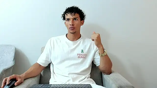Snapshot of Dominick_star chatting on 12/03/24, 02:58 Dominick star online show from 12/03/24, 02:58