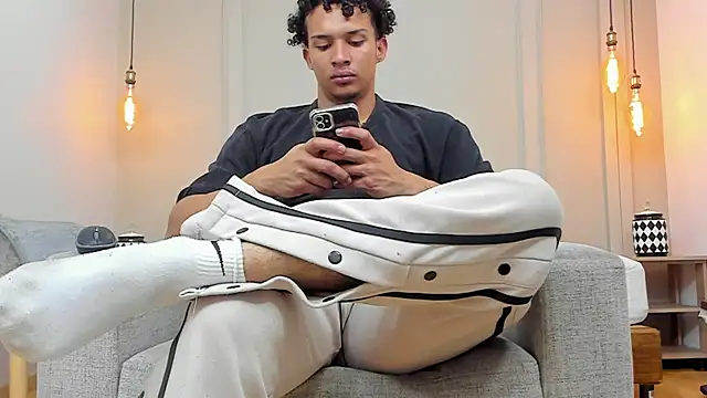 Snapshot of Dominick_star chatting on 02/07/25, 10:08 Dominick star online show from 02/07/25, 10:08