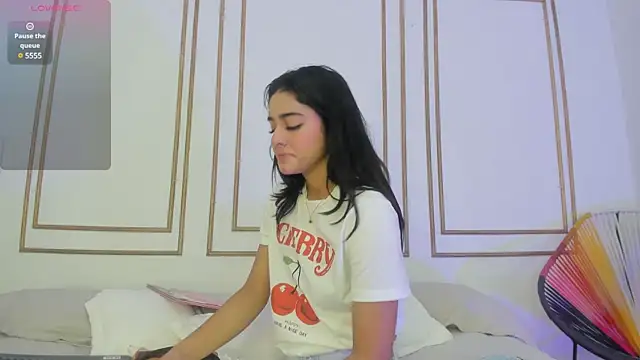 natalia aguirre1 online show from 02/14/25, 12:47