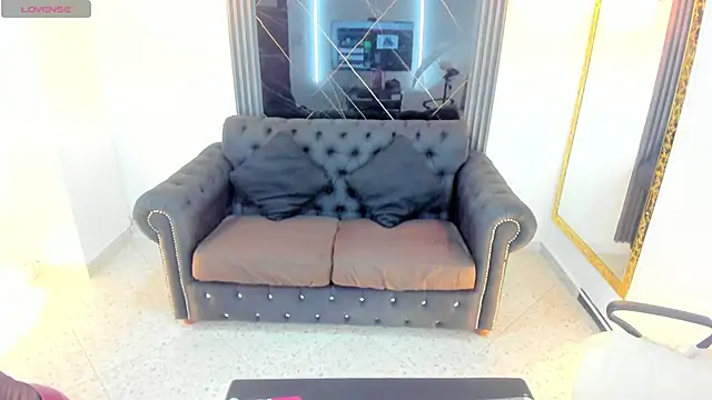 VickyJohnson1 online show from 09/25/25, 08:12