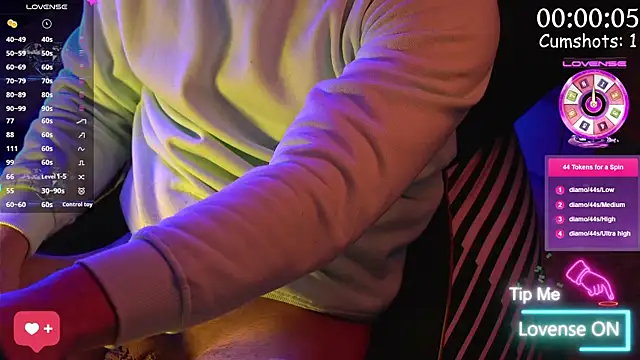 Snapshot of coupleofficial chatting on 01/13/25, 09:52 coupleofficial online show from 01/13/25, 09:52