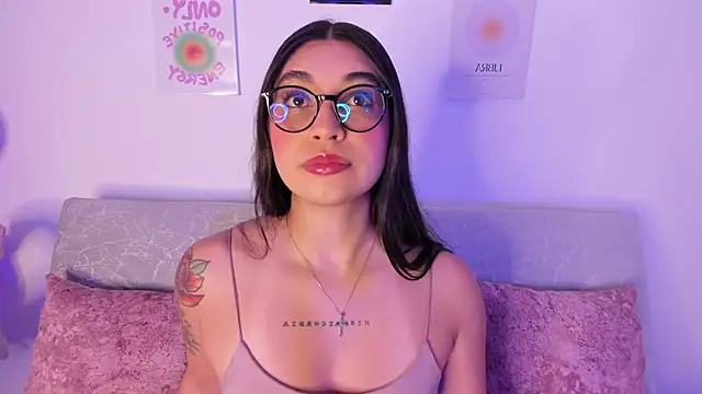 Snapshot of sensualhaven_ chatting on 12/01/24, 11:58 sensualhaven online show from 12/01/24, 11:58