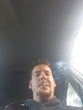 Snapshot of Titanhoott chatting on 11/05/25, 09:42 Titanhoott online show from 11/05/25, 09:42