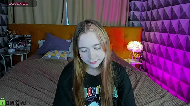 Lesi Moonie01 online show from 09/18/25, 08:05