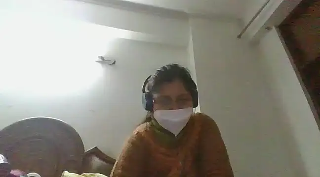 Snapshot of cutiecatty21 chatting on 12/25/24, 02:13 cutiecatty21 online show from 12/25/24, 02:13