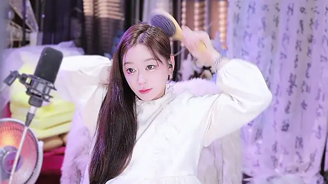 Missy Nana21 online show from 01/30/25, 04:02