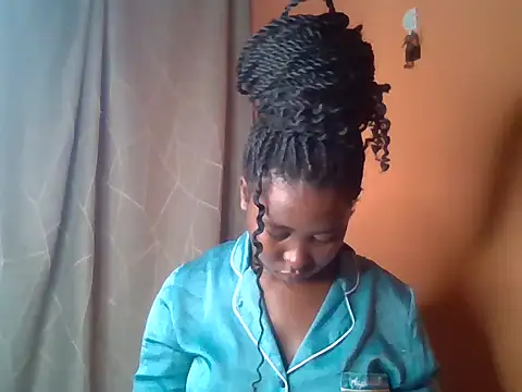 Moonfades online show from 11/01/25, 06:59