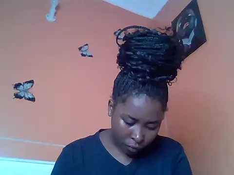 Moonfades online show from 12/19/25, 09:49