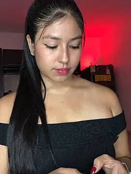 Snapshot of EmmaRossem chatting on 02/24/26, 08:29 EmmaRossem online show from 02/24/26, 08:29