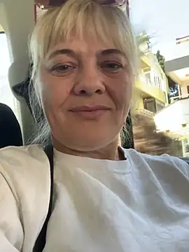 Lia Laguna77 online show from 03/22/25, 10:06