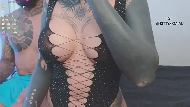 kitty 21 online show from 02/19/25, 04:01