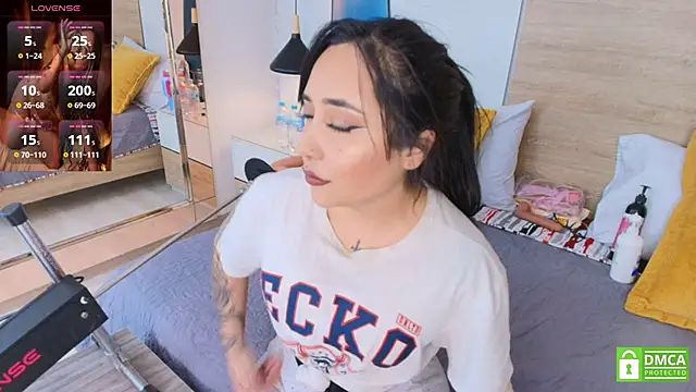 Megansttein  online show from 09/13/25, 07:02