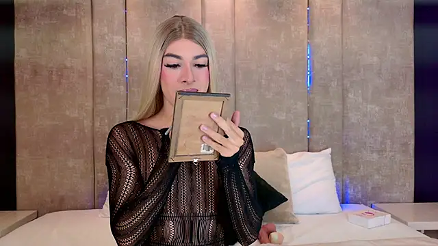 MaxiRogers online show from 11/17/25, 11:49