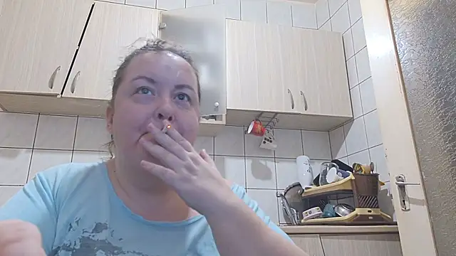 Snapshot of melissaBlessing chatting on 01/15/25, 04:36 melissaBlessing online show from 01/15/25, 04:36