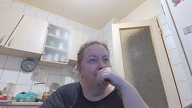 Snapshot of melissaBlessing chatting on 02/01/25, 12:26 melissaBlessing online show from 02/01/25, 12:26