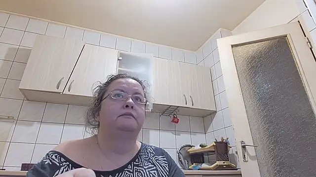 Snapshot of melissaBlessing chatting on 02/18/25, 03:53 melissaBlessing online show from 02/18/25, 03:53