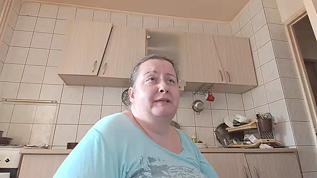 Snapshot of melissaBlessing chatting on 02/20/25, 10:37 melissaBlessing online show from 02/20/25, 10:37