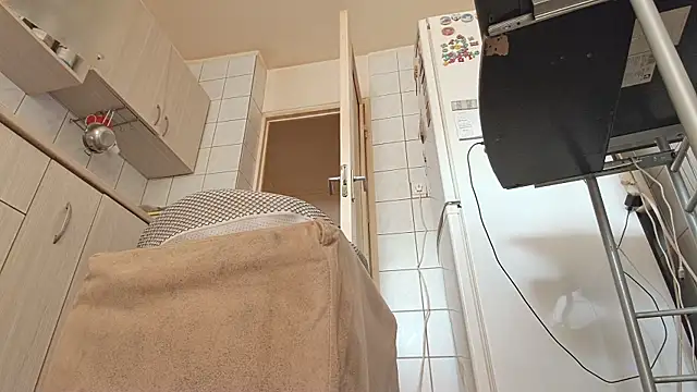 Snapshot of melissaBlessing chatting on 03/03/25, 11:44 melissaBlessing online show from 03/03/25, 11:44