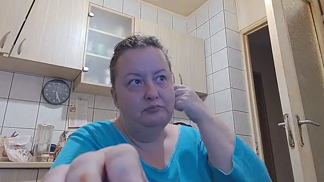 Snapshot of melissaBlessing chatting on 10/20/25, 02:23 melissaBlessing online show from 10/20/25, 02:23