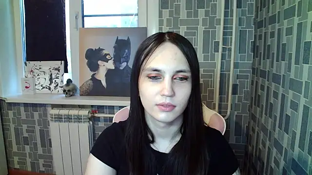 Snapshot of BlackHe4rts_ chatting on 10/31/25, 01:28 BlackHe4rts online show from 10/31/25, 01:28