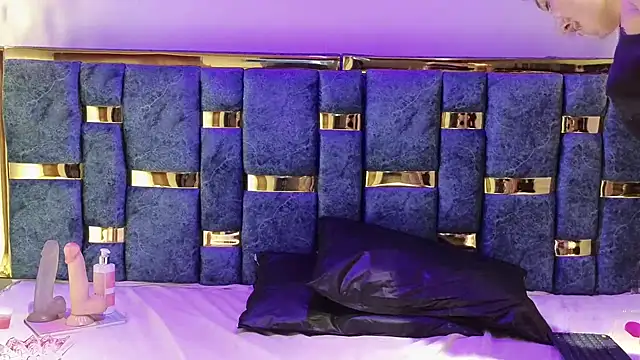 Snapshot of lilimini032 chatting on 02/11/25, 01:20 lilimini032 online show from 02/11/25, 01:20