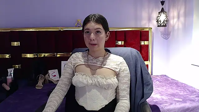 lilimini032 online show from 12/15/25, 08:13