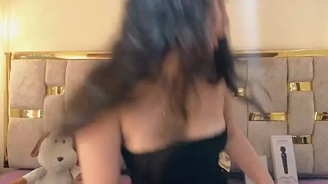 Snapshot of lilimini032 chatting on 02/25/26, 08:18 lilimini032 online show from 02/25/26, 08:18