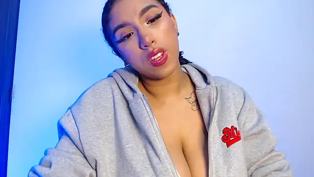 Snapshot of barbara_falcons chatting on 02/07/26, 05:11 barbara falcons online show from 02/07/26, 05:11