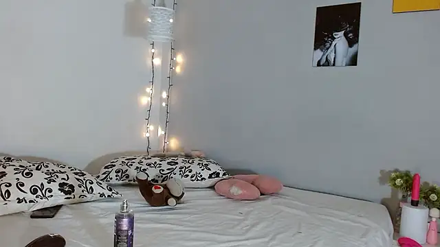 Snapshot of Kimandyuk chatting on 12/06/24, 10:41 Kimandyuk online show from 12/06/24, 10:41