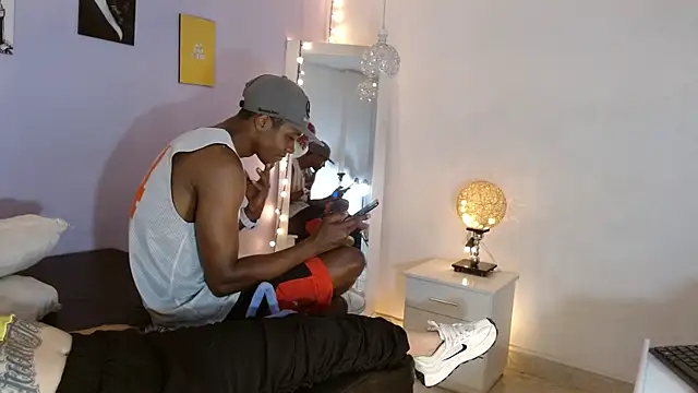 Snapshot of Kimandyuk chatting on 01/21/25, 08:32 Kimandyuk online show from 01/21/25, 08:32