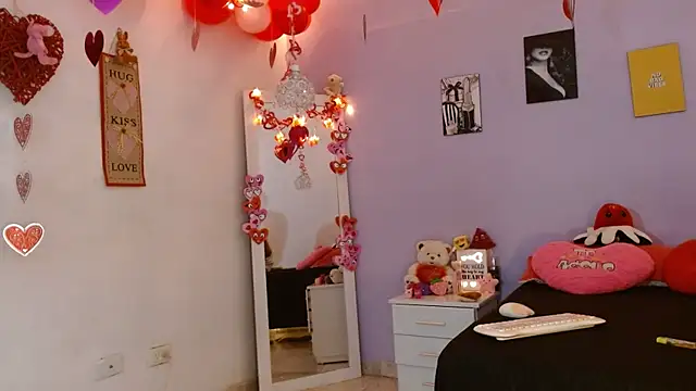 Snapshot of Kimandyuk chatting on 02/10/25, 09:58 Kimandyuk online show from 02/10/25, 09:58